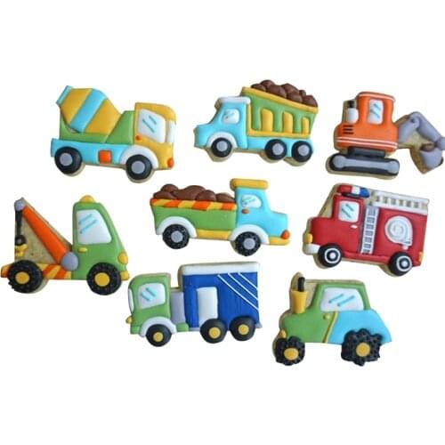 8Pcs/Set Cute Cartoon Cookie Cutter Tools 3D Plastic Transportation Car Mold DIY Pastry Embossing Biscuit Baking Mold