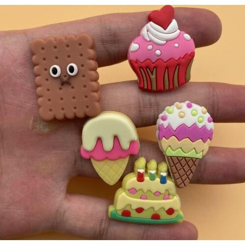 Single Sale 1Pcs Cartoon High Imitation Cute Simulated Food Shoe Decoration Slipper Accessories Fit Croc Jibz Party Kids Gifts