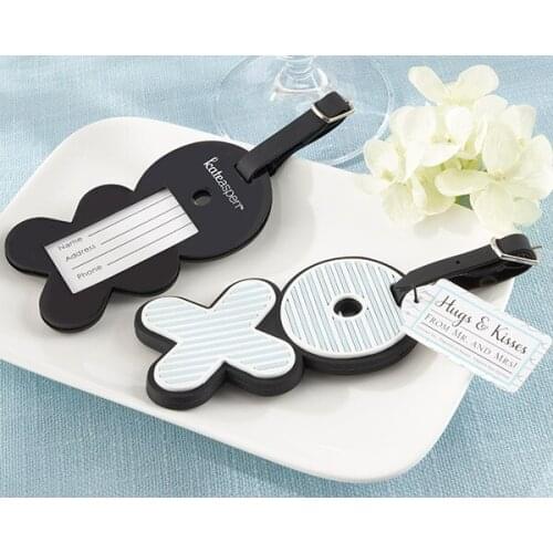 10 Pieces/lot) Wedding and Party Favors of Hugs & Kisses From Mr. & Mrs. Luggage Tag Bridal showers for XO XO Wedding gifts