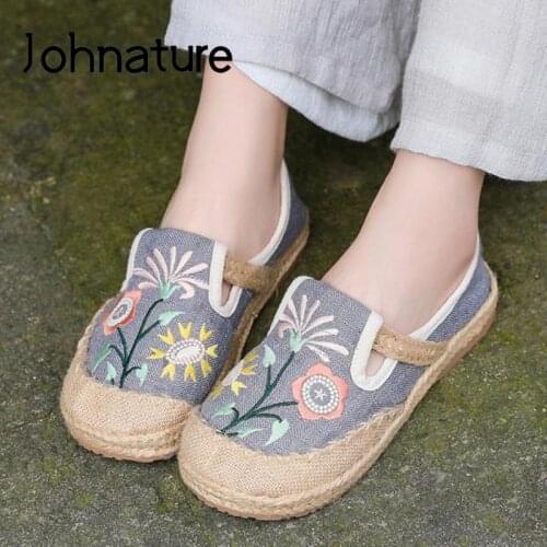 Johnature Flats Women Shoes Round Toe Floral Embroider Cotton Fabric Concise 2021 New Handmade National Style Ladies Shoes
