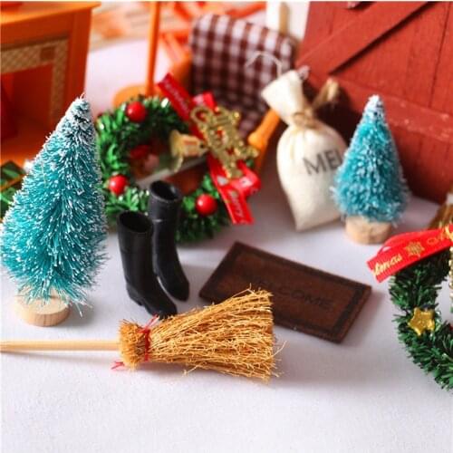 5Pcs/Set Dollhouse1:12 House Door Christmas Tree Christmas Wreath Decoration Set Holiday Decoration
