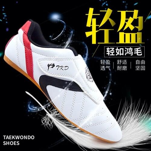 Unisex Taekwondo Shoes Breathable Karate Kung Fu Wrestling Sneaker Martial Art TaiChi Shoes Adult Children Soft Sole Sport Shoes