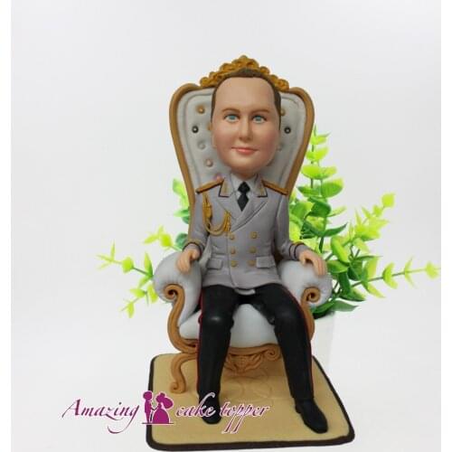2019 AMAZING CAKE TOPPER Toys Elegant and elegant manlsculpture And Groom Gifts Ideas Customized Figurine Valentines Day