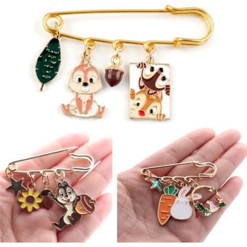 Cute Animal Squirre Brooch Enamel pin Rabbit Buckle Pin Backpack Brooches&Pins Girl Women Safety Pins Men Cloth Bags Decorations