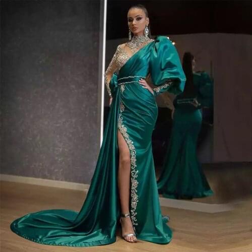 Arabic Elegant Prom Dress Long Flare Sleeves with Beads Handmade Side Split Emerald Green Evening Gowns vestido de festa