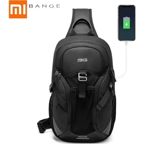 2020 Xiaomi new mens summer chest bag fashion trend Business messenger bag wild USB shoulder bag
