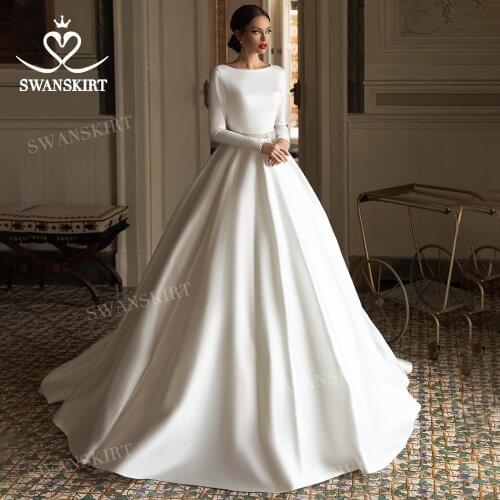 Long Sleeve Open Back Wedding Dress 2020 Crystal Belt A-Line Court Train Bridal Gown Princess SwanSarah L104 Vestido De Novia