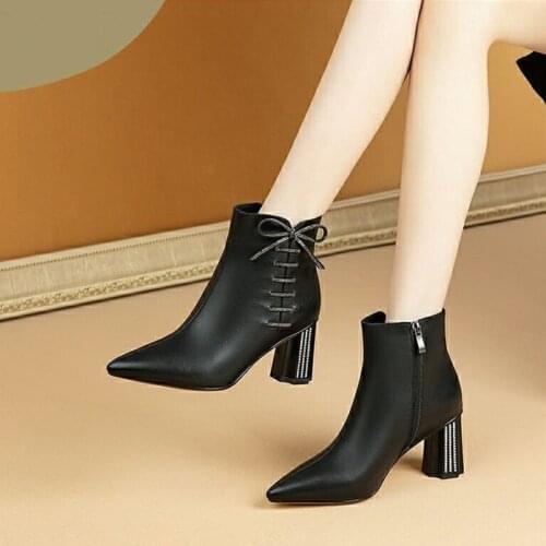 Black pointed toe Martin boots women British style 2021 winter new wild thick heel high heels net red womens short boots