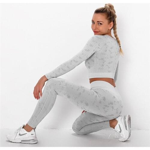 KardelSharpeye 2021 Seamless Yoga Sets 2 Pcs Bubble Butt Leggings+Long Sleeve T-Shirt Tracksuits Women Clothing Gym Fitness Sets