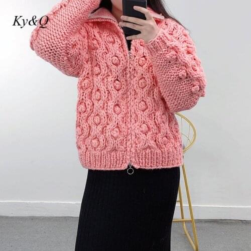 2021 Autumn Winter New Doudou Coarse Knitted Cardigan Womens Lazy Style Thickened Twist Zipper Coat Woman Sweater Luxury Brand
