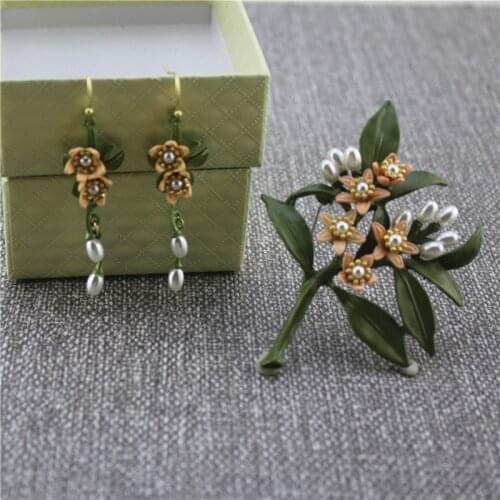 European American fashion antique palace orange flower half hole pearl green antique paint stud earrings brooch set