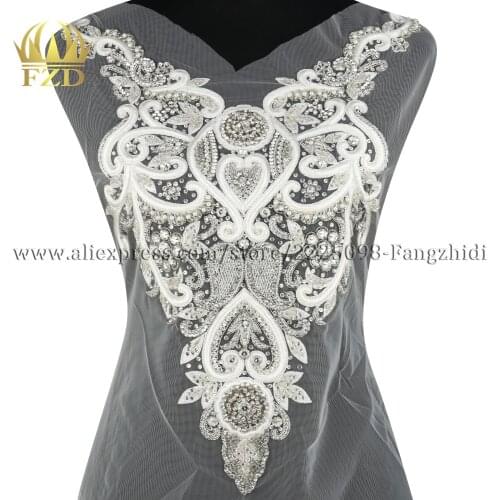 Wholesale 1 Piece Elegant Clear Crystal Stone Patches Rhinestone Crystal Pearls for Wedding Dresses, DIY Decorative Garments