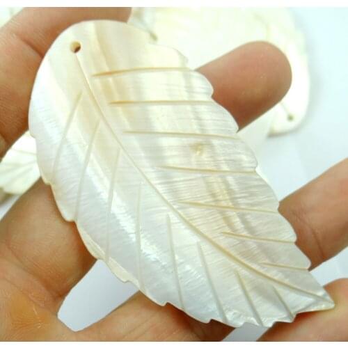 5pc Natural Sea SHELL hand-carved Leaves Pendant for diy Jewelry making necklace Accessories Women Vintage Friendship Gifts