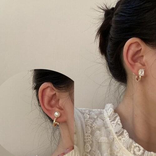 Charms Trendy Goth Square Cube Crystal Stud Earrings for Women Korean Fashion Back Pearl Earring Double Wear Way Vintage Jewelry