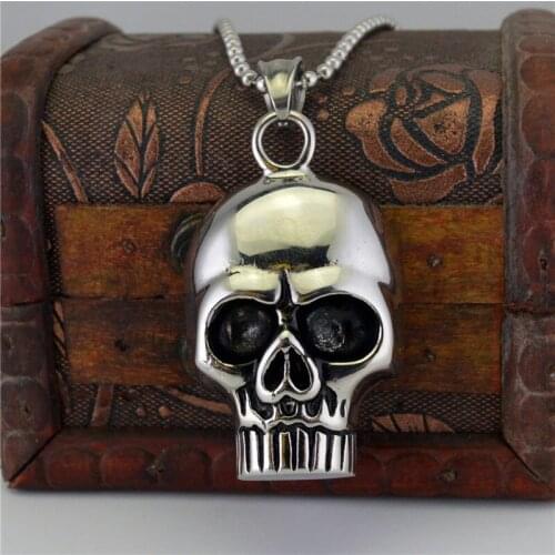 Retro Punk Horror Skull Pendant Domineering Mens Stainless Steel Skull Pendant Necklace Fashion Mens Motorcycle Party Jewelry