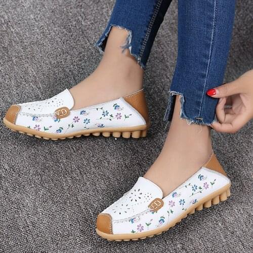 Womens Leather Shoes New Casual Flat Sole Comfortable Womens Single Shoes One Foot on Lazy Leather Printing Shoes