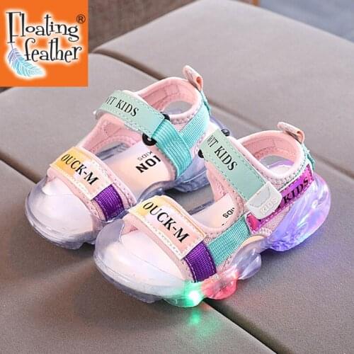 Size 21-30 Children Soft Sole Beach Shoes Suitable For Kids Boys Girls Glowing Baby Non-slip Luminous Sandals With Led Lights