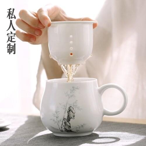 Jingdezhen kiln white ceramic tea cups with cover and filter office water mug creative mug 340ml