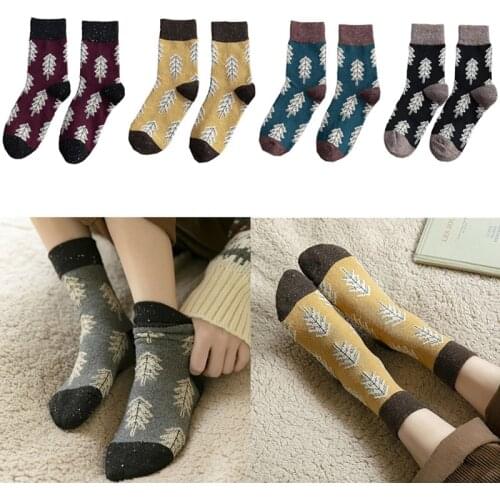 2021 Autumn Winter Women Wool Socks Christmas Tree Thickened Clay-colored Chiffon Ladies Warm Socks Ladies Pile Socks