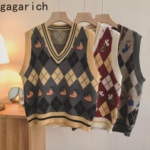 Gagarich Woman Chic Knitting Vest 2021 Autumn New Ins Vintage Color Contrast V-neck Loose Sleeveless Plaid Versatile Female Top