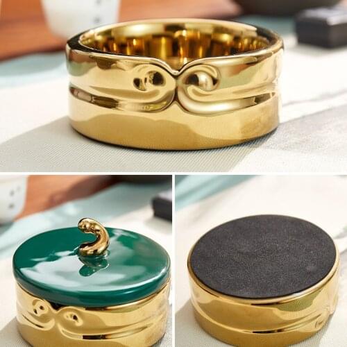 Withcover to prevent flying ash Pilgrimage to the West ashtray, trend of creative decoration, anti-ash cigarette tray ornaments