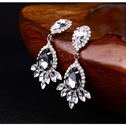 YFJEWE Classic Fashion Accessories Rhinestone Drop Earrings E113