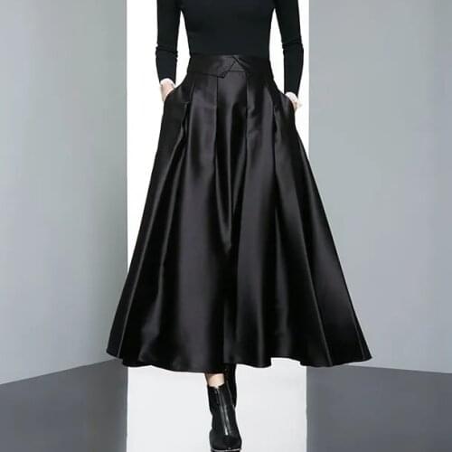Design a slim waist skirt for womens autumn 2021 new European and American style satin skirt with black temperament