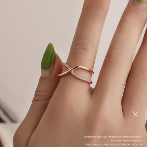 Miuoxion Wholesale new hot selling feature jewelry fashion simple inlaid cross ring for women Luxury namour Charm Gift