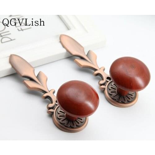 QGVLish 2Pcs Europe Vintage Curtain Hooks Coat Hat Hanger Tiebacks Buckle Holdback Tassel Brush Holder Curtain Accessories Decor