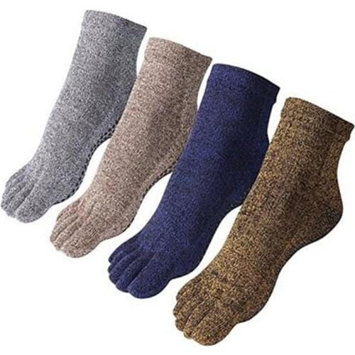 1 Pair Mens Pure Cotton Yoga Socks Silicone Non Slip Breathable Five Toes Sock With Grips for Pilates Barre Dance Gym Fitness