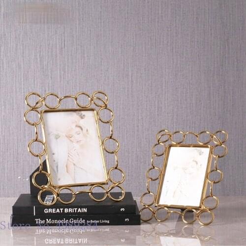 Golden Metal Ring Photo Frame Abstract Openwork Geometry Photo Show Desktop Storage Modern Home Decoration Wedding Accessories