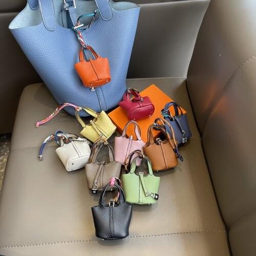 Trendy Leather Bag Pendant Mini Lock Bag Charm Handmade Sheepskin Keychains Fashion Handbag Ornament Top Gift