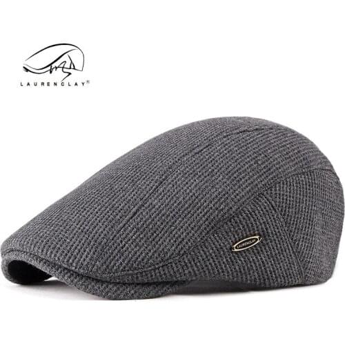 Autumn and winter new Korean fashion Beret womens knitting wool hat British retro mens cap glossy simple