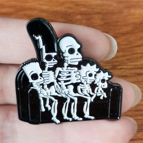 Family X Ray Skeleton Skull Brooch Pins Enamel Metal Badges Lapel Pin Brooches Jackets Jeans Fashion Jewelry Accessories