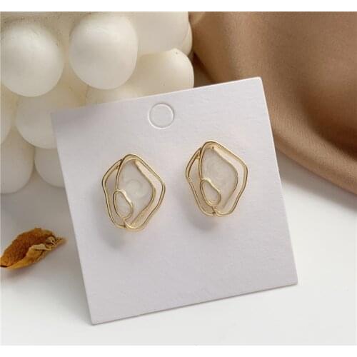 Fashion Creative Outfit Irregular Geometric Art Design Atmosphere Stud Earrings for Women Banquet Jewelry Golden Earrings Trendy