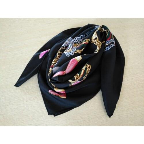 2020 new arrival fashion classic chain pattern 100% silk scarf 90*90 cm square shawl twill wrap for women free shipping