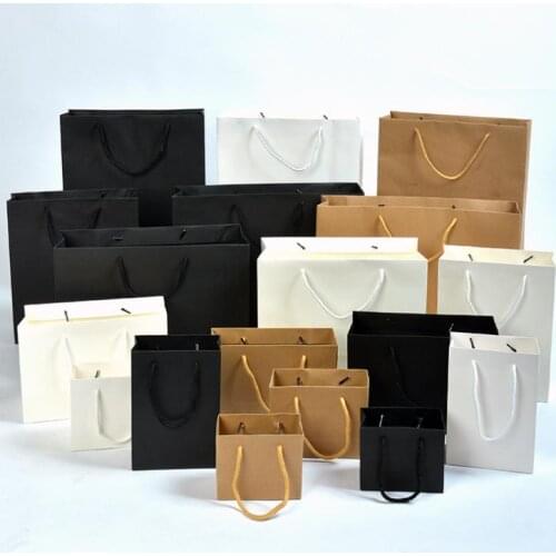 200Pcs/Lot Black/Brwon/White Kraft Paper Bag With Handle Wedding Party Favor Paper Gift Bags Welcome Custom Logo SN3761