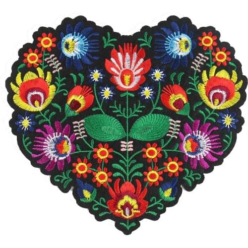 2PCS Large Heart Shape Flower Patch 3D Embroidery Applique Iron on Patches for Clothing Accessories DIY Apparel Sewing Supplies