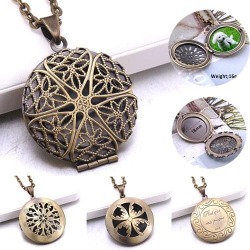 Papa Snap Pearl Necklaces For Women