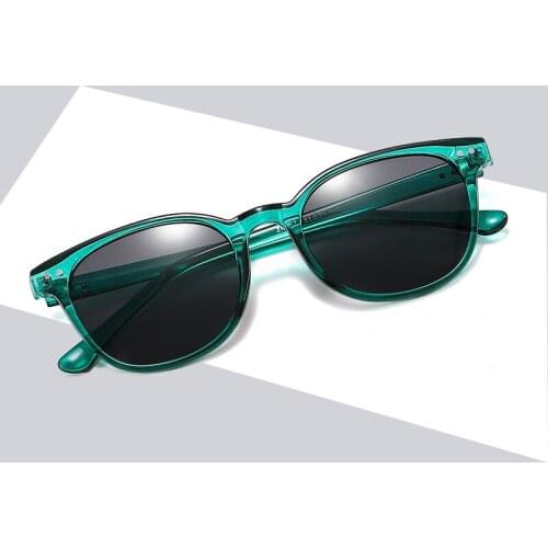 Fashion Trendy Men and Women Sunglasses Classic Round Plastic Frame Sun Glasses Retro Brand Design Unisex Sun Mirror Uv400