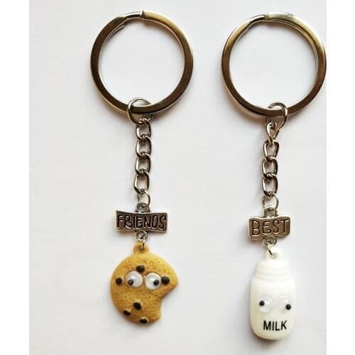2 pcs / set 2019 New keychain Fashion Cute Pastry Biscuits Milk cup Best Friend Keychain Car key Ring Wedding Party Gift jewelry