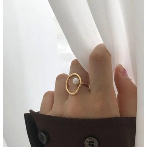 Vintage Pearl Ring Gold Plated Silver Suitable for Elegant Women Creative Geometric Party Accessories Jewelry Gifts