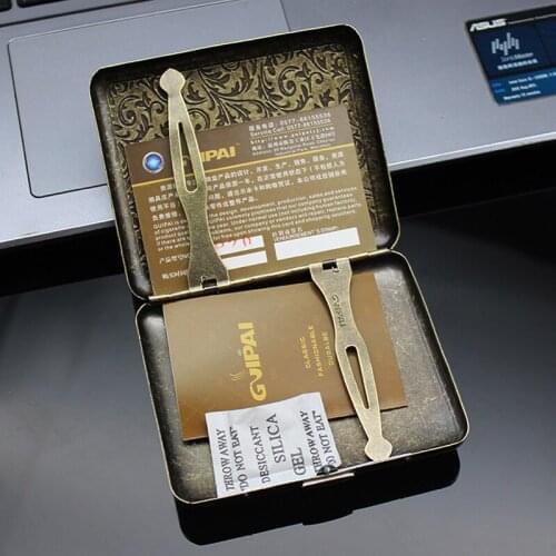 Retro Metal Cigarette Case Box Gadgets For Men Gift Double Sided Spring Clip Open Pocket Holder for 20 Cigarettes