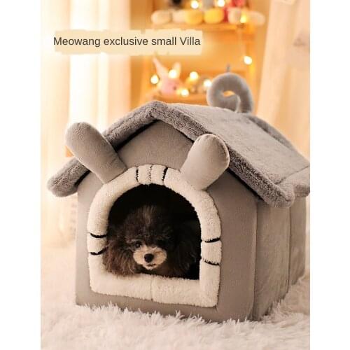 House-type kennel keeps warm in winter and closes the cat kennel. It can be disassembled and washed all the year round pet house