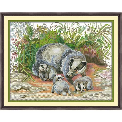 The badger family cross stitch kit DIY hand embroidery set craft handmade needlework cross-stitching DMC color Dreamfounder