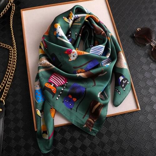 2020 Summer Cartoon Cat Print Womens Faux Silk Square Scarf Beach Shawl Hair Wrap Muslim Hijab Headscarf Luxury Designers