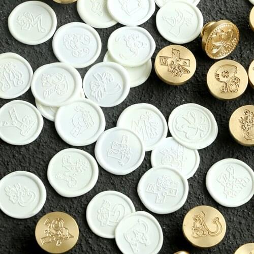 Creative Letter Wax Seal Invitation Love Letter Decoration Sealing Wax Stamp Round Brass Lacquer Seal Diameter 2.5 cm