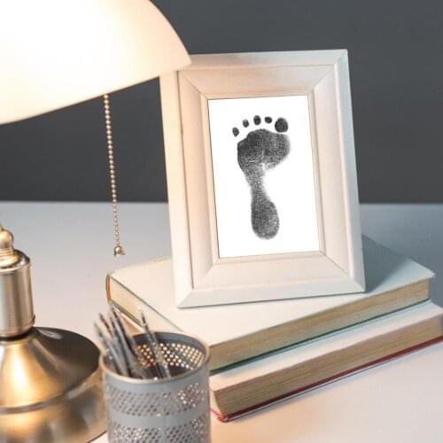 Baby Full Moon Hand And Foot Print Kit Durable And Safe Without Contact With Clip And Hemp Rope Ink-free Printing Station