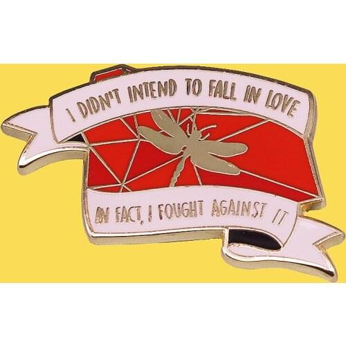 Musical Fought Against Love Red Dragonfly Enamel Brooch Pin Lapel Hard Metal Pins Brooches Badges Exquisite Jewelry Accessorie
