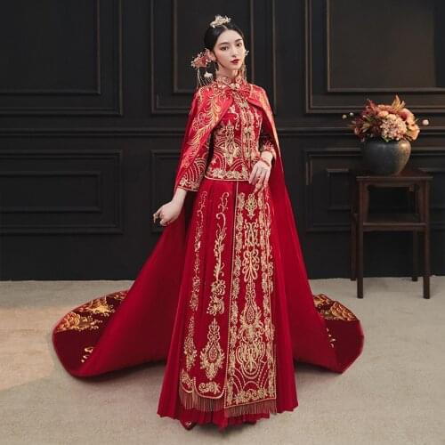Luxury Red Cloak Embroidery Cheongsam Women Banquet Chinese Traditional Bride Dress Wedding With Tassel Refined Bride Gown